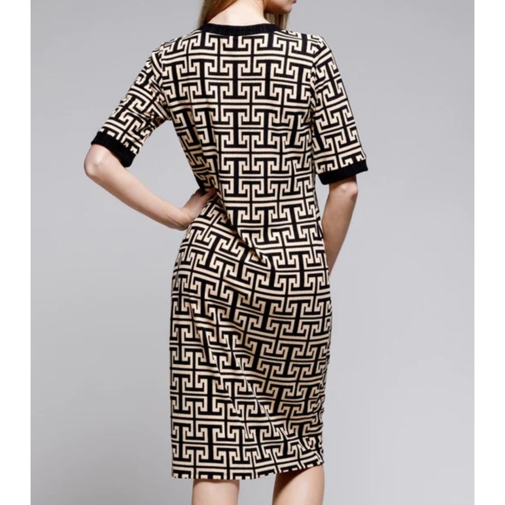 NWT Chic Designer Inspired Knit Dress - Picture 3 of 5
